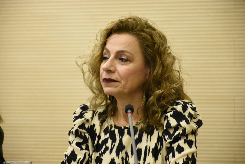 “ΣΕ ΓΝΩΡΙΖΩ, ΚΙ ΑΣ ΜΗΝ ΣΕ ΄ΧΩ ΔΕΙ! ΜΟΥ ’ΧΕΙ ΜΙΛΗΣΕΙ Η ΓΙΑΓΙΑ ΜΟΥ!” & “ΧΡΙΣΤΟΥΓΕΝΝΑ ΜΑΚΡΙΑ ΑΠΟ ΤΟΝ ΜΠΑΜΠΑ” της Αιμιλίας Αριστείδου